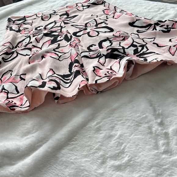 Kate Spade Pink and Black Floral Skirt with Ruffle/Flare Bottom Women’s Size 8 - Picture 5 of 10